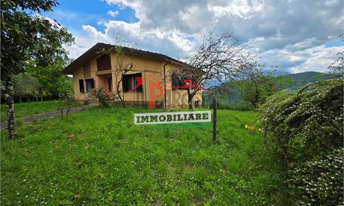 Villetta con giardino con splendido panorama 