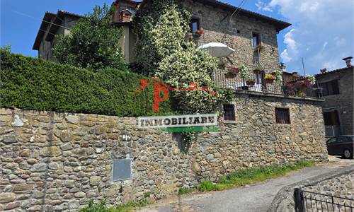 House of Character for Sale in Camporgiano